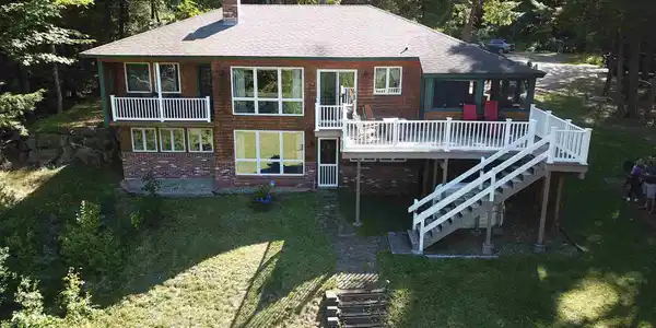 89 Collins Brook
