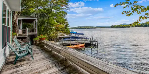 253 Lake
