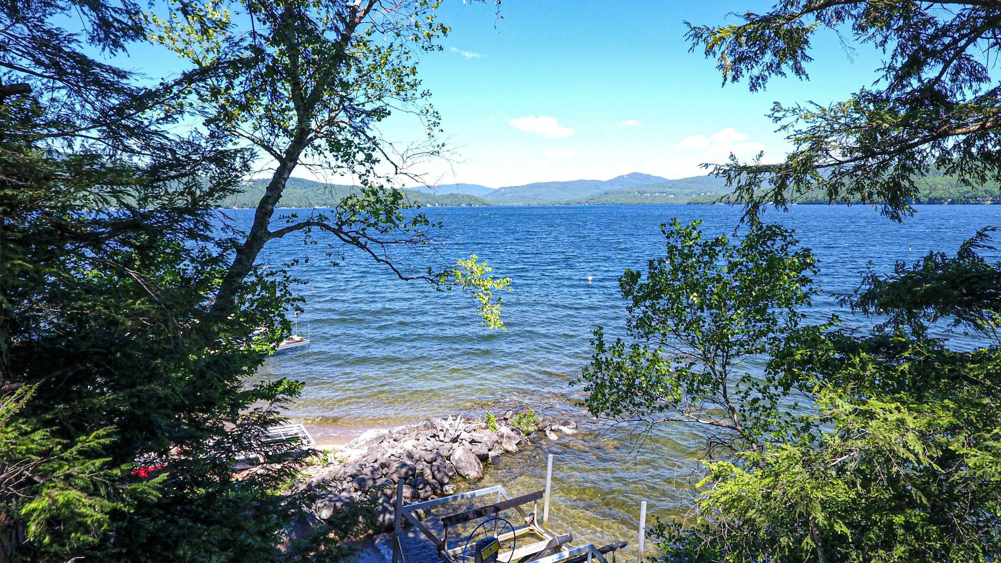 Image 3: Magnificent Lake and Mountain Views Image 3: Magnificent Lake and Mountain Views
