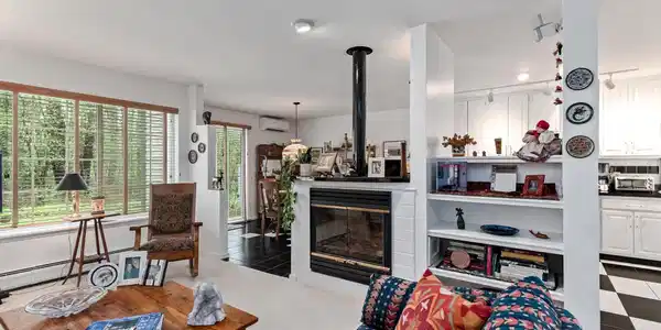 Image 3: Living Room Image 3: Living Room
