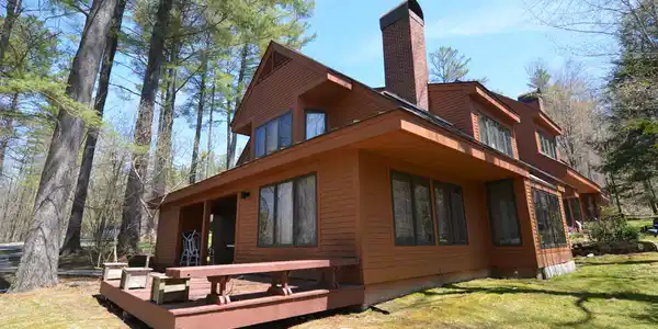 101 Birch Landing