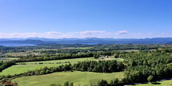 100 Parkview