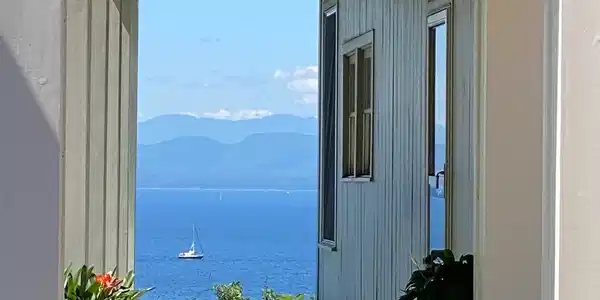 27 Lakeview