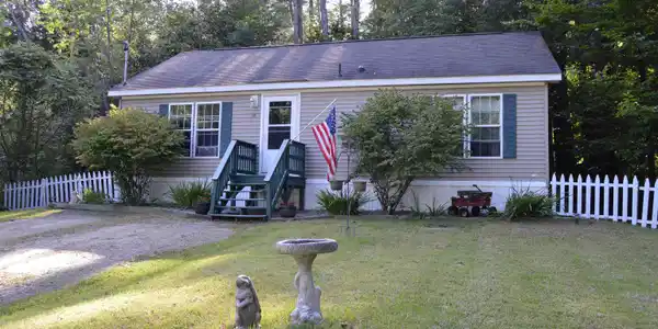 18 Ellen Brook