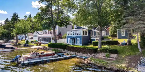 39 Lakeside Drive