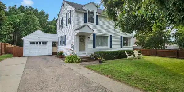 819 North Avenue