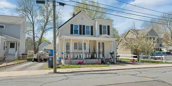 1B Balcom Street