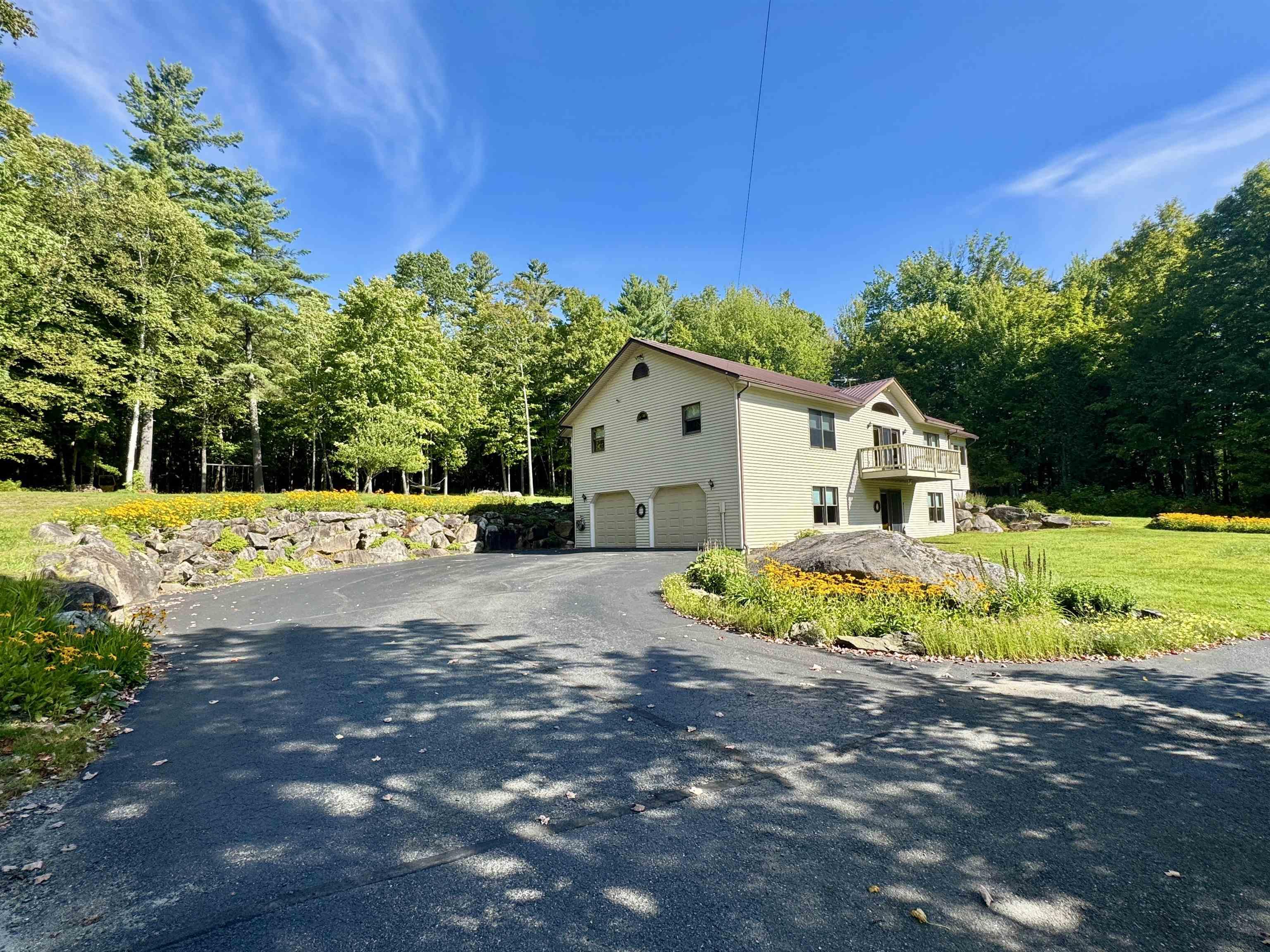 Image 2: 170 Sunrise Ave Image 2: 170 Sunrise Ave