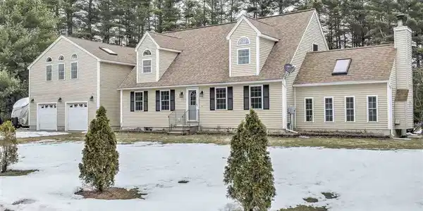 39 Lake Shore