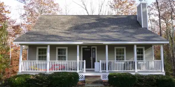 10 Eagle Ledge