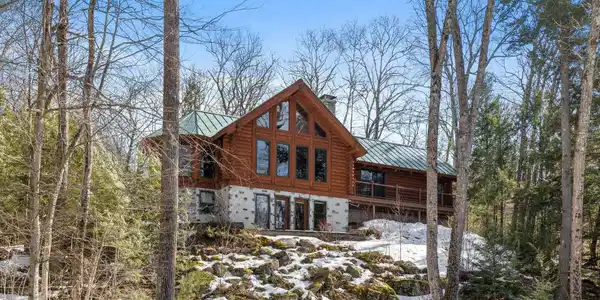 435 Leighton North