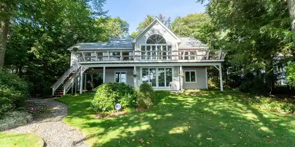 187 North Shore