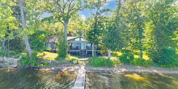 14 Macomber Point