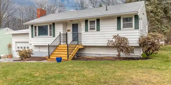 74 Lakeview