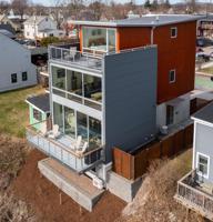 11 Lakeview