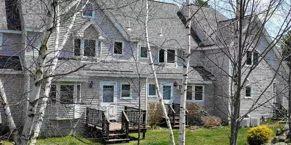 35 Collins Landing