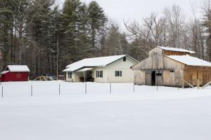 2176 Drake