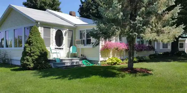 1952 Colchester Point