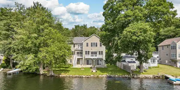 95 W Shore Road