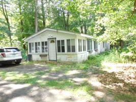 701 Collettes Grove