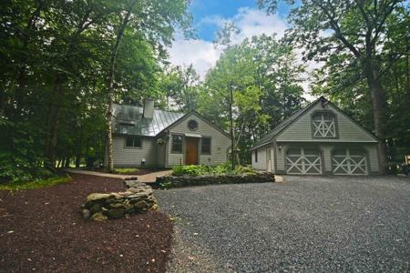 89 Greensward Drive