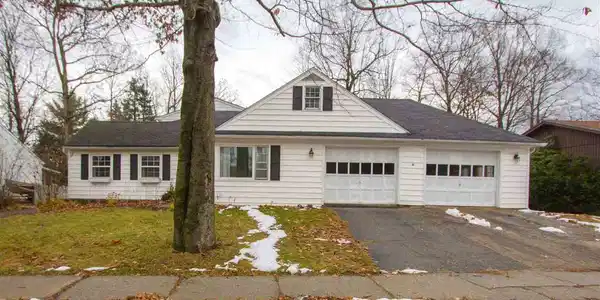26 Tallwood