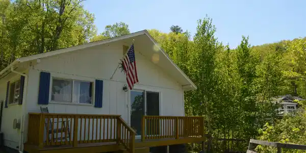71 Lakewood Manor