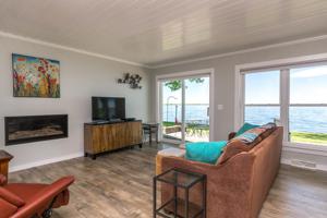 296 North Shore