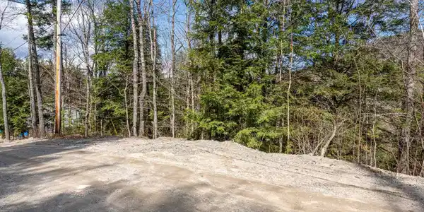 M71 B164 Cynthia Drive