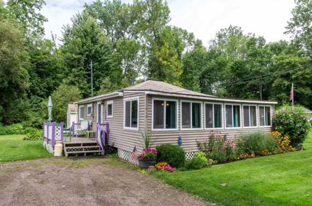 1810 Colchester Point