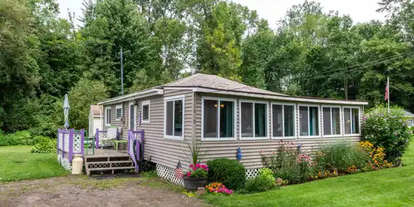 1810 Colchester Point