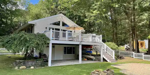 209 Camelot Shore