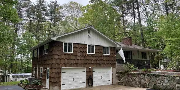 12 Pine Ridge Road