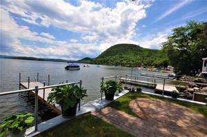 992 W Shore