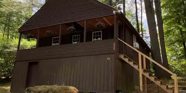 12 Pine Glen