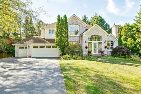 20 Yacht Haven Drive