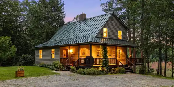 117 Hunkins Pond