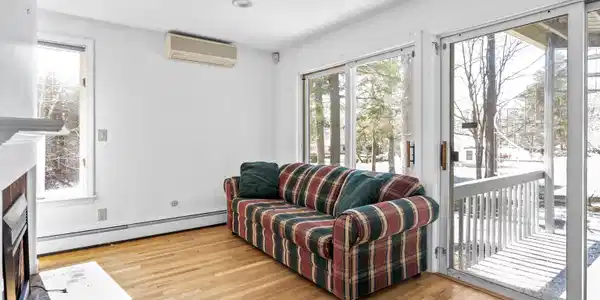 9 Algonquin Drive