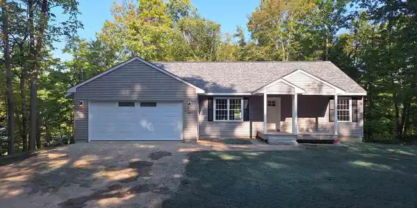 461 Lower Bay Road