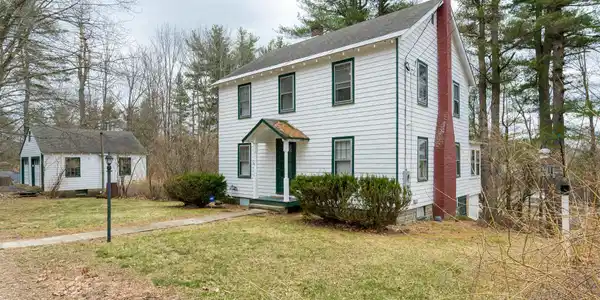 76 Howard Hill