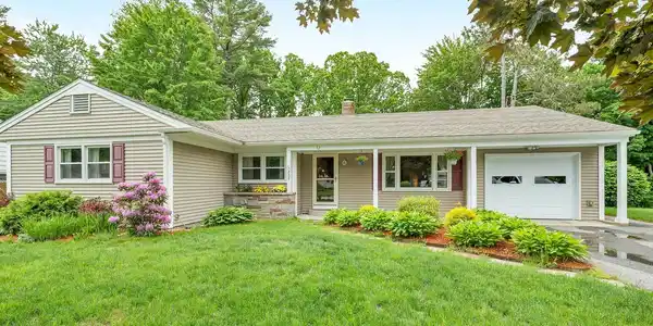 252 Holman