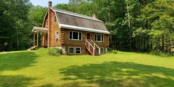 232 Kilton Pond