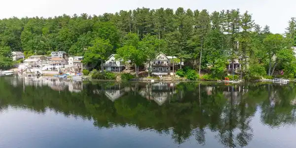 27 Cobbetts Pond