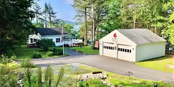 250 North Shore