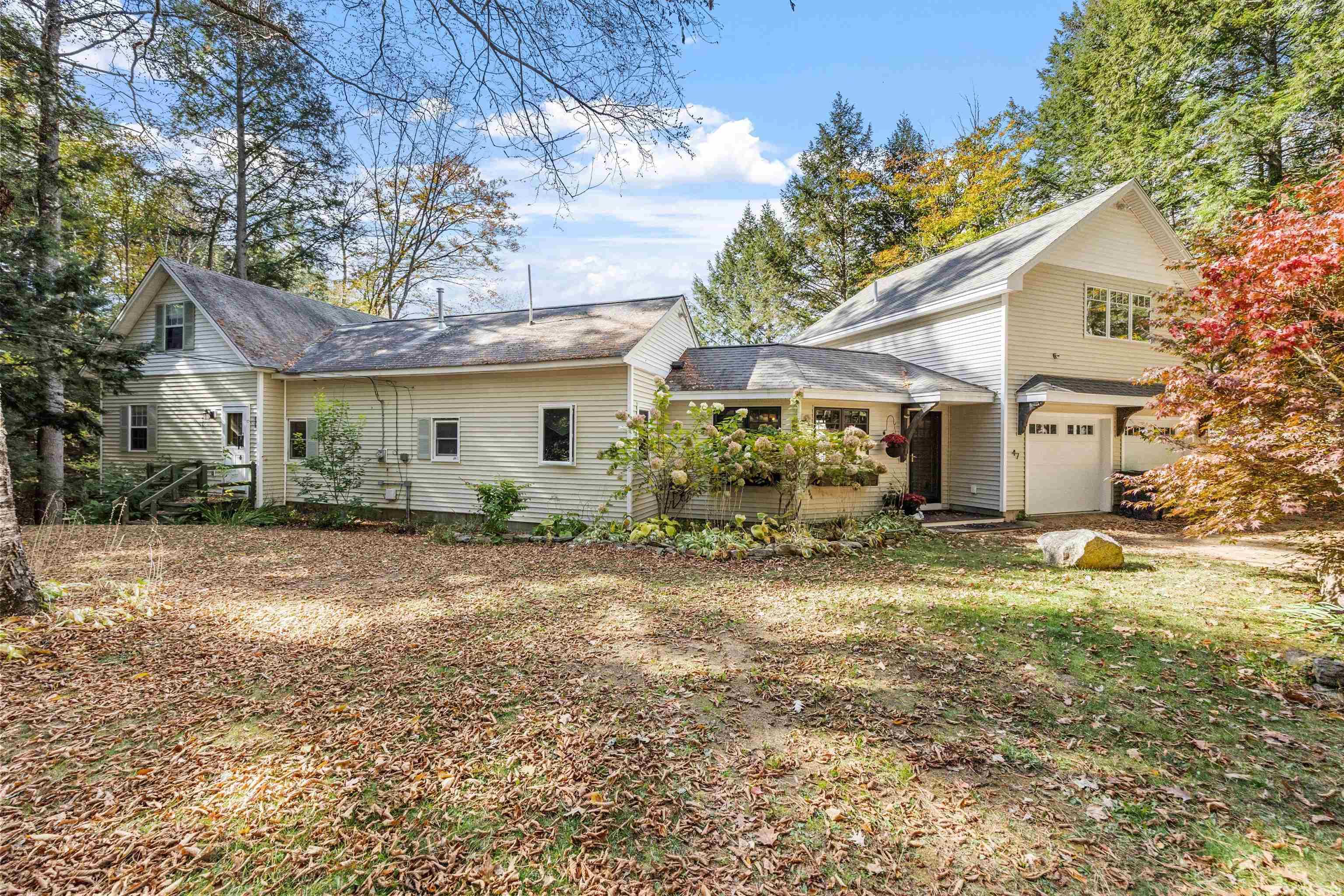 Image 2: Front of house from road Image 2: Front of house from road