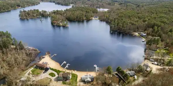 4 Lake Outlet