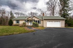 350 Plumer Hill