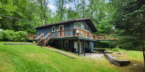 118 Lakeside