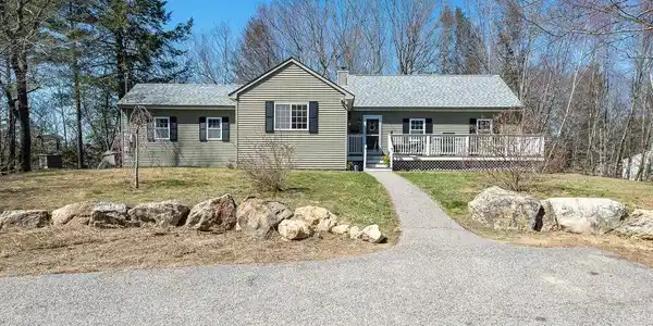 246 Cooper Hill