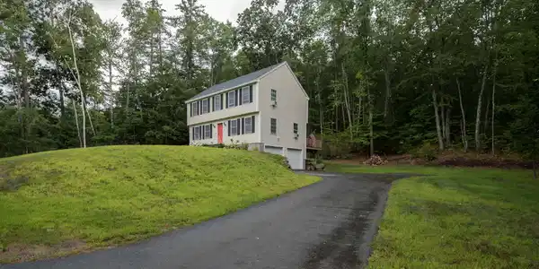 45 Holts Point